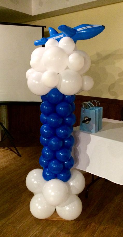 Plane Centerpiece Party Ideas, Travel Balloons Decoration, Airplane Balloon Arch, Airplane Balloon Garland, Airplane Balloon, Airplane Birthday Decorations, Airplane Birthday Party Decorations, Plane Party, Old Man Birthday