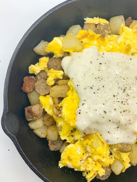 Country Breakfast Skillet, Sausage Breakfast Skillet, Breakfast Gravy, Breakfast Potatoes Skillet, Potatoes And Sausage, Crispy Breakfast Potatoes, Breakfast Diner, Breakfast Skillet Recipes, Southern Breakfast