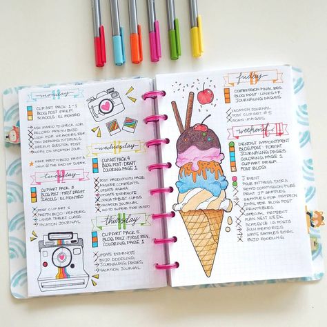 Summertime is the best time to bring your bullet journal to life. Getting inspired with summertime spread ideas is the most fun part of the process. Here are 7 summer spread ideas for your bullet journal. Journal D'inspiration, Bullet Journal Weekly Spread, Diary Ideas, Bullet Journal Layout, Bullet Journal Inspo, Journal Layout, Journal Doodles, Bullet Journal Ideas Pages, Planner Organization