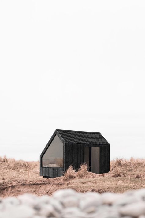 Koto designs a minimalist sleep cabin for hotels - The Spaces Small Wood Cabin, Architect Model, Minimalist Tiny House, Snow Cabin, Japanese Style House, Prefab Cabins, Architecture Design Sketch, Micro House, Relax Spa