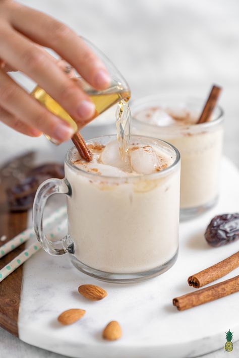 An easy homemade horchata recipe that requires just 6-ingredients and is SO easy to make. Not only is it delicious, but it is also free of refined sugar and sweetened with dates! #datesweetened #refinedsugarfree #sugarfree #horchata #cinnamon #medjool #vegan #cincodemayo #beverages #spiked #dessert Vegan Horchata, Mexican Horchata, Homemade Horchata, Horchata Recipe, Nut Milk Bag, Vegan Mexican, Rice Milk, Nut Milk, Refined Sugar Free