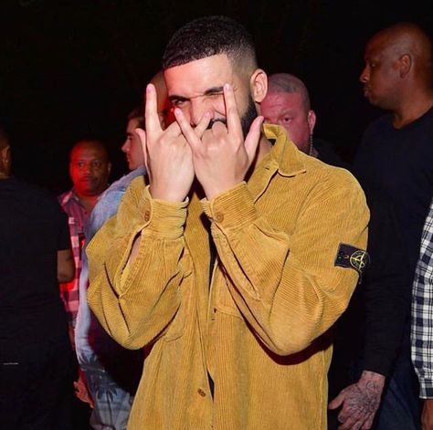 May 5, 2018: Drake in ATL 🤟🏽😍 Drake 2016 Aesthetic, Drake 2018, Drake Music Aesthetic, Yassified Drake, Drake Aesthetic, Drake Mood Meme, Drake Meme Face Funny, Grime Artists, Clout Collection