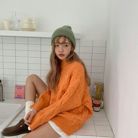 Soft Aesthetic Outfits, Orange Fits, Outfit Korean, Orange Outfit, Orange Aesthetic, Valentines Outfits, Fashion Styling, Fishing Outfits, Orange Fashion