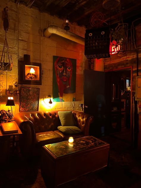 Bar Jazz House, Lounge Aesthetic, Cozy Bar, Retro Lounge, Jazz Bar, Casa Vintage, Apartment Aesthetic, Jazz Club, New York Apartment