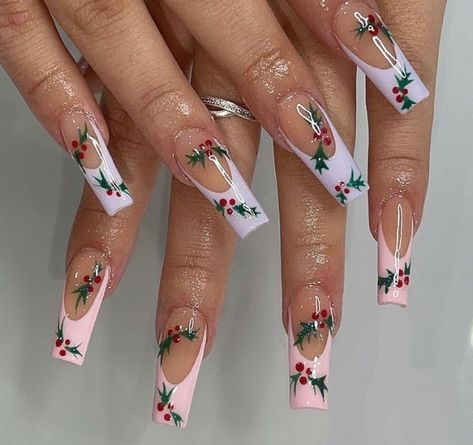 White Nails Classy, Winter White Nails, Classy Christmas Nails, Winter Nail Art Designs, Berry Nails, Nails Classy, Punk Nails, Classy Christmas, Simple Acrylic Nails