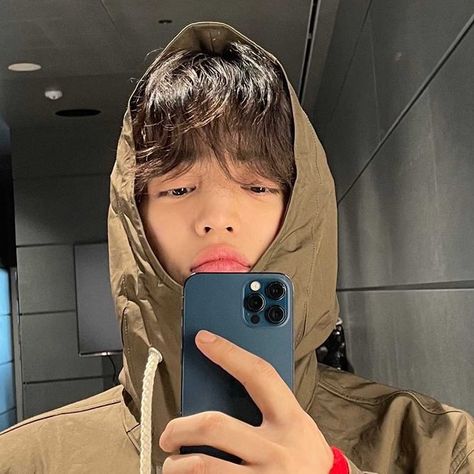 Scoups Mirror Selfie, Seventeen Mirror Selfie, Scoup Seventeen, Mirror Shot, Seventeen, Boy Groups, Mirror Selfie, Mirror