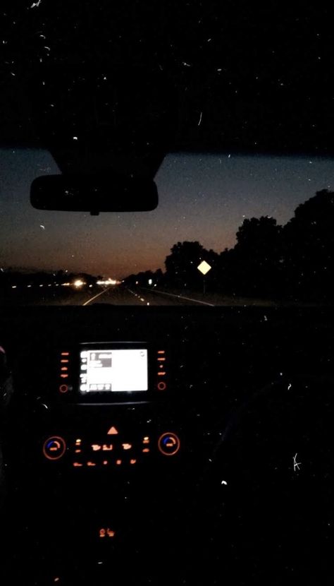 Road Trip Astethic, Evening Astethic, Road Trip Playlist Cover, Late Night Road, Road Trip To Florida, Road Aesthetic, Evening Aesthetic, Road Trip Playlist, Evening Vibes