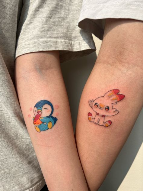 Matching Pokémon Tattoos, Gaming Matching Tattoos, Kawaii Pokemon Tattoo, Couples Anime Tattoos, Matching Tattoos Pokemon, Pokemon Couple Tattoos, Matching Anime Couple Tattoos, Couple Tattoos Anime, Piplup Tattoo