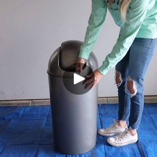 Fake A Big Expensive Pot | This is cheap way to fake an expensive pot! | By DIY with HometalkFacebook Diy Big Flower Pots, Big Flower Pots, White Sofa, Gardening Hacks, Summer Projects, Big Flowers, Green Thumb, Flower Pot, Gardening Tips