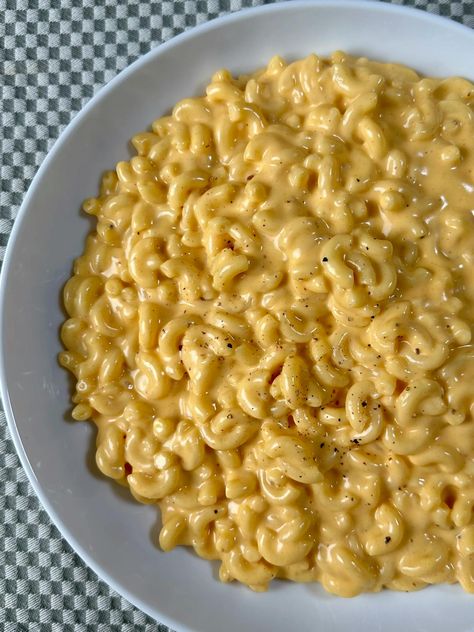 Velvety Stovetop Mac & Cheese | Provecho Stove Top Mac And Cheese, Zombies 2, Yummy Comfort Food, God Mat, Mac Cheese, More Recipes, Food Yummy, Rigatoni, Mac N Cheese