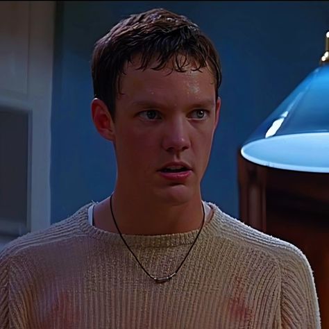 Stu From Scream Costume, Stu Macher Halloween Costume, Scream Outfits, Scream Costume, Stu Macher, Scream Movies, Scream 1996, Matthew Lillard, Billy Loomis