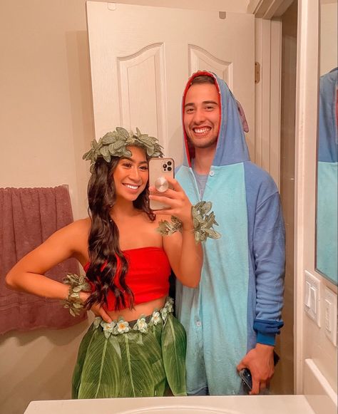 Stitch And Angel Couple Costumes, Cartoon Halloween Costumes Couples, Kilo And Stitch Costume, Couple Halloween Costumes Brown Hair, Brown Hair Couple Costume, Moana Couple Costume, Lilo And Stitch Couple Costume, Lilo And Stitch Costume Couple, Interacial Couples Costumes