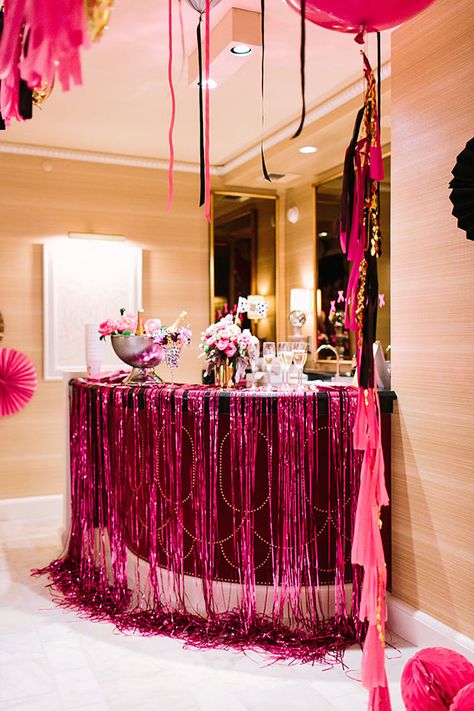 Photo by Jennifer Young Studio | Design by Geronimo Balloons | Read more: http://www.100layercake.com/blog/2015/02/02/las-vegas-bachelorette-party-pink-gold-geronimo-balloons/ Disco Theme Parties Decorations, Disco Theme Party, Bachelorette Party Photo, Fringe Curtains, Las Vegas Bachelorette Party, Pink Bachelorette Party, Las Vegas Bachelorette, Vegas Bachelorette Party, Las Vegas Party