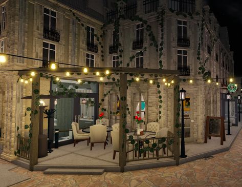 City Aesthetic Bloxburg, Bloxburg Realistic City Ideas, City Building Bloxburg, Roblox Studio Build Ideas, Bloxburg Shop Interior, Bloxburg Paris City Layout, Bloxburg Brick House, Bloxburg Nyc Apartment Interior, Bloxburg Grocery Store Interior