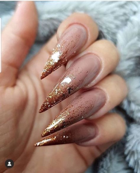 Gold Stiletto Nails, How To Do Ombre, Stiletto Nail Art, Nail Designs Tutorial, Ombre Nails Glitter, Us Fashion, Stiletto Nails Designs, Ombre Nail Designs, Pretty Acrylic Nails