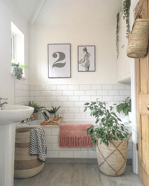 We love how soft and tranquil this bathroom looks. The storage above the bath is great in a small bathroom where it doesn't use the floor space. The wood effect tiles on the floor works so well with the white metro tiles, softening the look. Bathroom in the home of @lauracoxhome on Instagram. Small Bathroom Styles, Small White Bathrooms, Tranquil Bathroom, Cottage Bathroom Ideas, Rustic Bathroom Shelves, Relaxing Bathroom, Small Bathroom Layout, New House Bathroom, White Bathroom Tiles