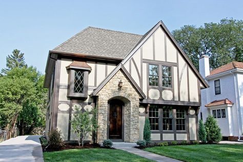 Tudor Ranch, Tudor Exterior, Brick Tudor, Tudor House Exterior, American Home Design, Architectural Elevations, English Tudor Homes, Cottage House Exterior, Brick Homes