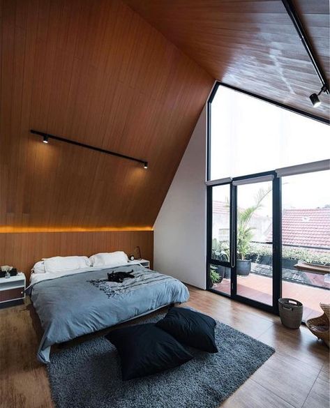 Wood Ceiling Bedroom, Attic Design Ideas, Attic Bedroom Designs, Angled Ceilings, Warm Bedroom, Small Attic, Attic Design, Warm Interior, Aesthetic Space