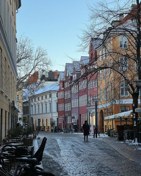 Copenhagen girly by heart ❤️‍🩹 #scandistyle #saturdaymood #staturdayvibes #lifelately #happymakers #mitkbh #københavn #thatgirlaesthetic… | Instagram Copenhagen Winter Aesthetic, Copenhagen January, Copenhagen Instagram, Winter Copenhagen, Denmark Winter, Aesthetic January, Copenhagen Winter, Copenhagen Aesthetic, Scandinavian Winter