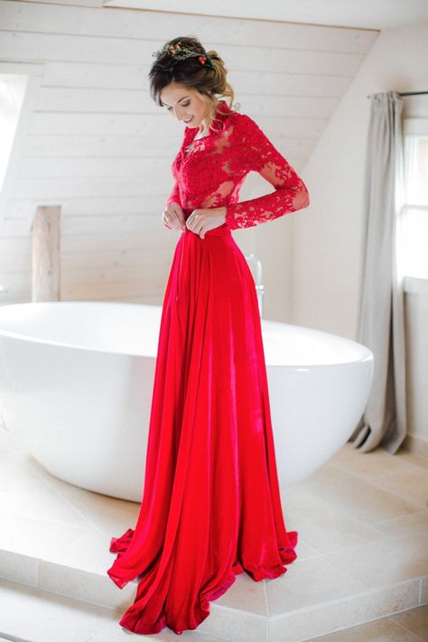 Winter Wedding Red, Red Wedding Gowns, Red Wedding Theme, Red Wedding Dress, Red Dress Makeup, Red Bridesmaids, Red Wedding Dresses, Floor Length Prom Dresses, Red Bridesmaid Dresses