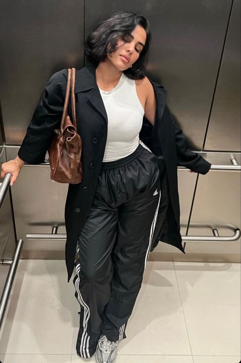 Amy Shehab, Pinterest Pretty, Boss Fashion, Swishy Pants, Classy Baddie, Outing Outfit, Airport Fits, Cherry Nails, Post Grad