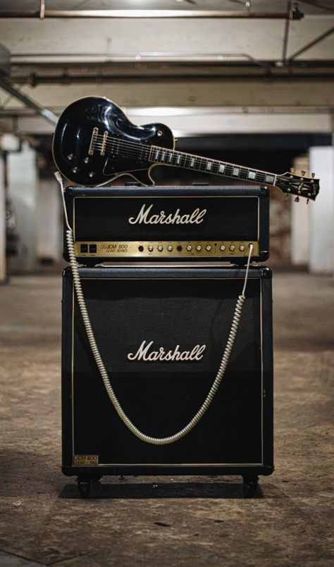 Untitled Vintage Les Paul, Marshall Amps, Guitar Rig, Guitar Obsession, Les Paul Guitars, Guitar Photography, Les Paul Custom, Gibson Guitars, Beautiful Guitars