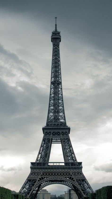 Ifal Tower Wallpaper, Efile Tower, Evil Tower, Eiffel Tower Wallpaper, App Wallpaper, Paris Tower, Hd Dark Wallpapers, Red Roses Wallpaper, France Aesthetic