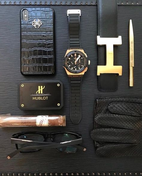 Business Accessories, Sartorial Style, Mens Luxury Lifestyle, Vintage Briefcase, Elegance Fashion, Gentleman Aesthetic, Hublot Watches, Swag Men, Luxe Life