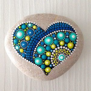 Fairy Garden Gifts, Dot Art Mandala, Rock Painting Tutorial, Mandala Painted Rocks, Mandala Rock Art, Stone Art Painting, Painted Rocks Craft, Rock Painting Patterns, Mandala Rocks