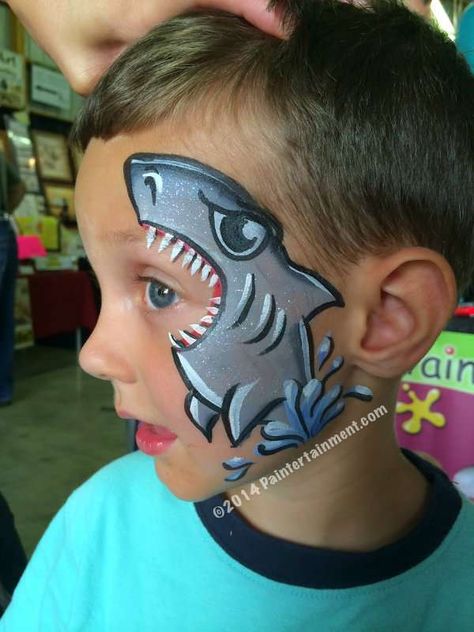 Maquillage requin                                                                                                                                                                                 Plus Shark Makeup, Animal Face Paintings, Face Painting For Boys, Face Painting Easy, Kids Face Paint, Cool Face, Simple Face, Face Painting Halloween, Boy Face