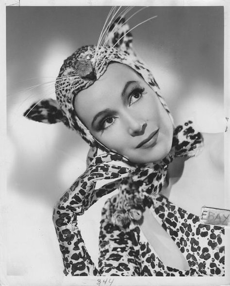 Dolores del Río Leopard Print Outfits, Animal Magic, Gibson Girl, Cat People, Cat Costumes, Vintage Portraits, Vintage Pinup, Vintage Glamour, Vintage Photo