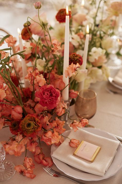 Flowers With Candles, Lola Varma, Italian Wedding Dress, Italian Weddings, Weddings Dresses, Orange Wedding Flowers, Orange Table, Autumn Bride, Still Life Flowers