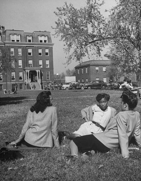 Howard University | As we celebrate "College Signing Day" with Michelle Obama, we're taking a look back at the Black scholars who sought out education by creating their own opportunities at Historically Black Colleges and Universitiespaving the way for us today. University Washington, Howard University, By Any Means Necessary, Teddy Boys, Vintage Black Glamour, Vintage College, University Life, Richard Gere, We Are The World