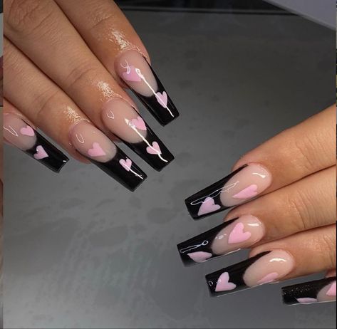 Black And Pink Acrylics, Cute Nails With Hearts, Black And Pink Nails Acrylic, Valentines Nail Designs, Cute Valentines Nails, Nail Ideas Simple, Valentines Nail Art, Nails With Hearts, Nail Designs Cute