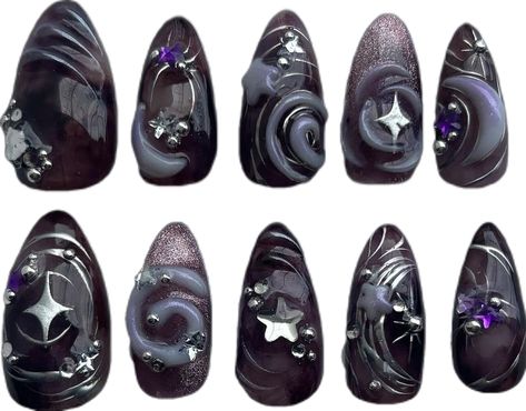 Y2k Purple Nails, Dark Fairy Nails Designs, Dark Purple Nails With Design, Dark Purple Y2k Nails, Dark Purple Nails Ideas, Purple Goth Nails Short, Grunge Nail Art, Purple And Black Goth Nails, Dark Purple Goth Nails