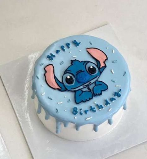 Birthday Cake Stitch, Stitch Birthday Cakes, Stitch Torte, Stitch Cake Design, Stitch Birthday Cake, Korea Cake, Lilo And Stitch Cake, Stitch Cake, Lilo Y Stitch