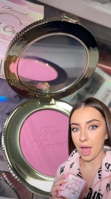 Baby Pink Blush Makeup, Candy Clouds, Beauty Review, Makeup Reviews, Girly Stuff, Pink Blush, Blush Makeup, Bubblegum Pink, Bubble Gum