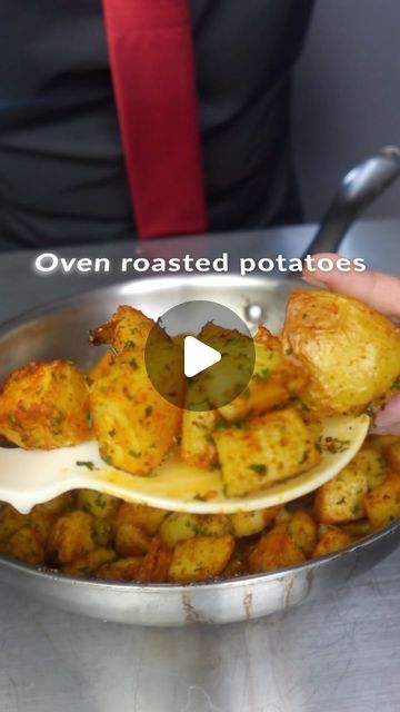 Cesar reyes on Instagram: "Super easy and Delicious roasted potatoes 🥔 #easyrecipe #comfortfood #potatoes #ovenroastedpotatoes" Portuguese Roasted Potatoes, Potatoes Recipes In Oven, How To Bake Potatoes In Oven, Roast Potatoes In Oven, Best Oven Roasted Potatoes, Onion Roasted Potatoes, Roasted Potatoes In Oven, Potatoes Ideas, Apple Crisp Bars Recipe