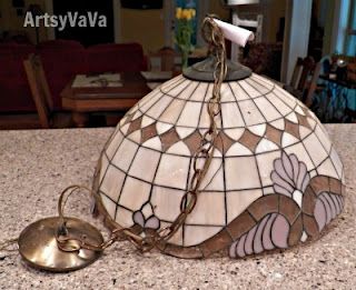 Artsy VaVa: Repurposed Light Fixture. This is going to turn into a birdbath.....come see how Tiffany Lamp Shade Repurpose, Repurpose Lamps, Repurposed Light Globes, Glass Kitchen Lights, Tiffany Light Fixtures, Stained Glass Pendant Light, Tiffany Lamp Shade, Stained Glass Lighting, Glass Light Fixtures