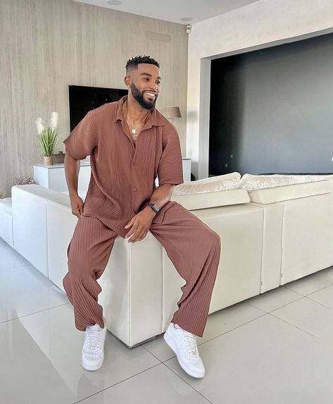 Men Dinner Outfit Night Summer, Men Date Night Outfit Summer, Black Men Easter Outfit, Dubai Outfits Ideas Men, Nude Outfits Men, Male Clothing Aesthetic, Black Men Vacation Outfits, Vacation Outfits Men, Nude Outfits