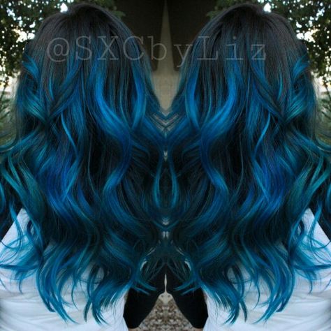 Blue hair ombre Balayage highlights long hair Blue Hair Ombre, Mint Ideas, Blue Balayage, Painting Hair, Blue Ombre Hair, Hair Shadow, Hair Color Crazy, Hair Color Pastel, Hair Ombre