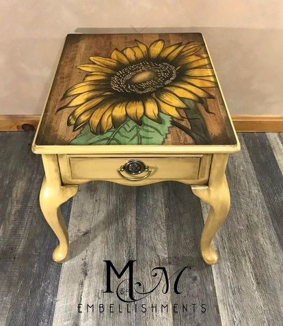 Sunflowers happen to be one of my favorite flowers. It reminds me of my younger son, who has always loved them and wanted to have them planted! #diy #sunflowers #table Sunflower Table, Diy Staining, Art Sunflower, Painted Chairs, Table Makeover, Sunflower Art, Furniture Makeovers, Hand Painted Furniture, Refurbished Furniture