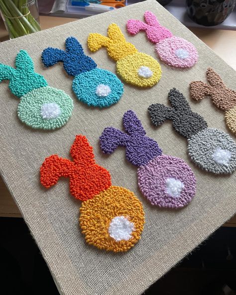 Easter bunnies 🐰 #katskornerstudio #punchneedle #punchneedleart #punchneedlewallhanging #tuftedart #tuftedwallhanging #makewithhobbycraft #homedecor #cutehomedecor #textileart #londonartist #interiorinspo #tufttheworld #colourfulhome #moodboard #homewaresaddict #interiorstyling #handmaderugs #pinterestinspired #pinterestaesthetic London Artist, Cute Home Decor, Needle Art, Punch Needle, Tufted Rug, Easter Bunny, Textile Art, Handmade Rugs, House Colors