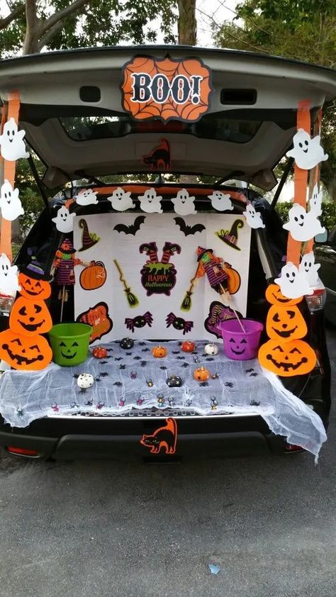 75+ Awesome Trunk-Or-Treat Ideas for Cars - HubPages Trunker Treat Ideas, Halloween Car Decorations, Church Halloween, Trunk Or Treat Ideas, October Decorations, Harvest Fest, Pumpkin Festival, Hallowen Ideas, Toddler Ideas