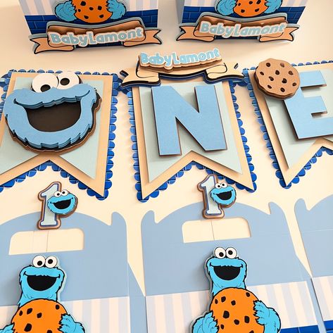 Cookie Monster Details 💙🍪 • Cookie Monster Favor Box 💙🍪 • Cookie Monster High Chair Banner 💙🍪 #cookiemonster #cookiemonstercake #cookiemonsterparty #cookiemonsterfavorboxes #cookiemonsterfavors #cookiemonsters #cookiemonsterhighchairbanner Cookie Monster Party Favors, Monster Party Favors, Cookie Monster Birthday Party, Monster Birthday Party, Cookie Monster Party, Cookie Monster Birthday, Monster Birthday Parties, Welcome Banner, Monster Birthday