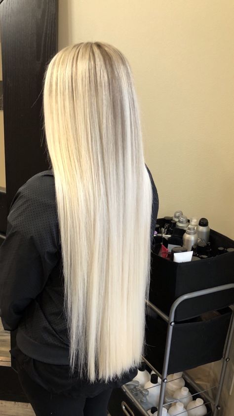 Long Platinum Blonde Hair, Long Platinum Blonde, Summer Blonde Hair, Icy Blonde Hair, Dyed Blonde Hair, Light Blonde Hair, Hair Done, Blonde Hair Inspiration, Blonde Hair Looks