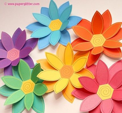 Diy Flores, Fleurs Diy, Quilling Jewelry, Fleur Design, Rainbow Paper, Paper Flower Crafts, Diy Roses, Summer Crafts For Kids, Rainbow Crafts