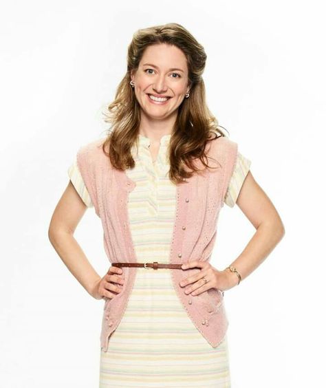 Young Sheldon Poster, Zoe Perry, Mary Cooper, Young Sheldon, Sheldon Cooper, Printable Posters