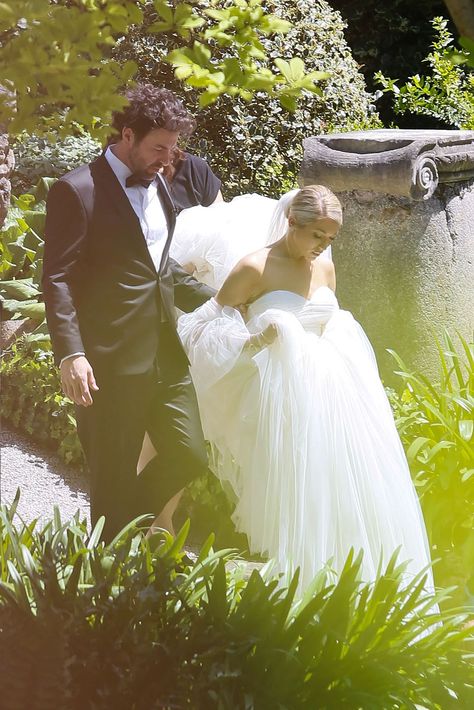 Stassi Schroeder Wedding, Stassi Schroeder Style, Tom Schwartz, Katie Maloney, Brittany Cartwright, Backyard Ceremony, Lala Kent, Stassi Schroeder, Vanderpump Rules