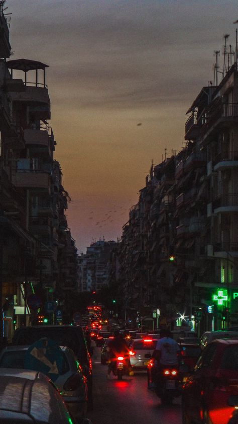 Skg Thessaloniki Aesthetic, Thessaloniki Night, Thessaloniki Aesthetic, Someone Take Me Home, Greek Vibes, Greek Town, Halloween Makeup Pretty, Life Vibes, Liminal Space